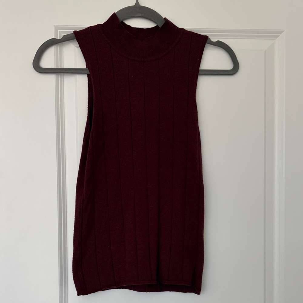 Evereve Dark Red Sleeveless Ribbed Top